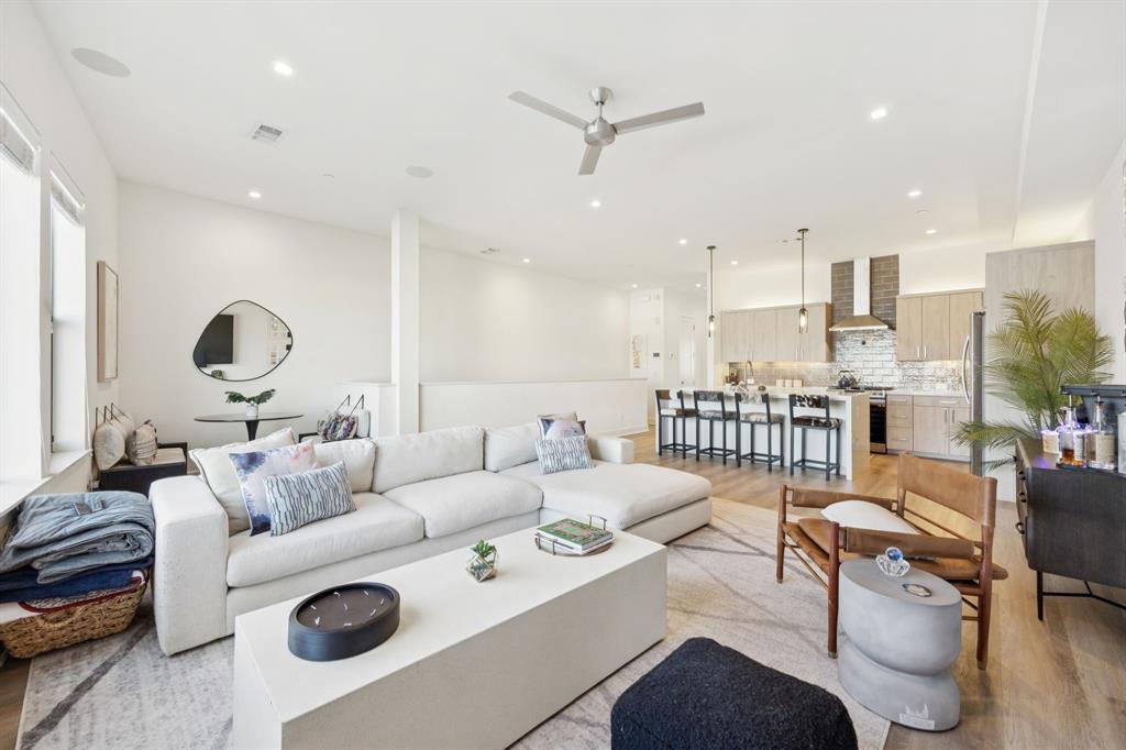 Harwood Point Condos - Residential