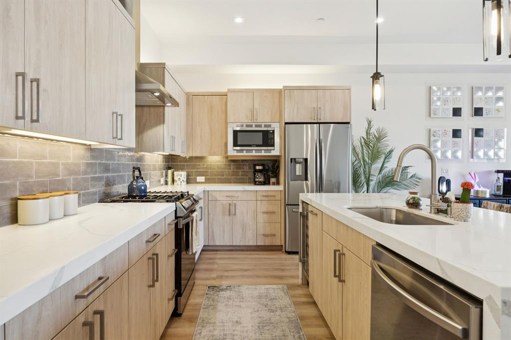 Harwood Point Condos - Residential