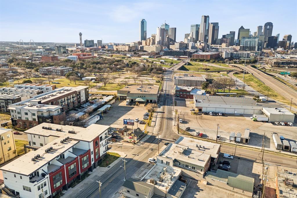 1901 S Harwood Street 107