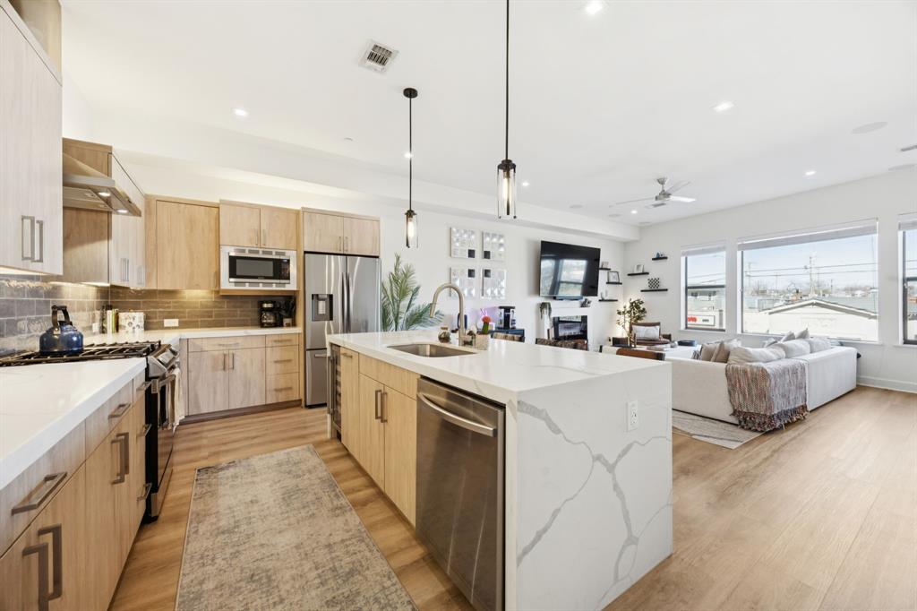 Harwood Point Condos - Residential