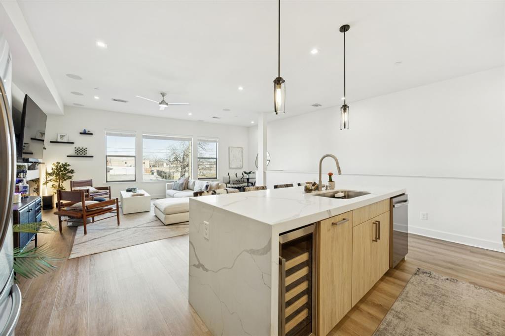 Harwood Point Condos - Residential