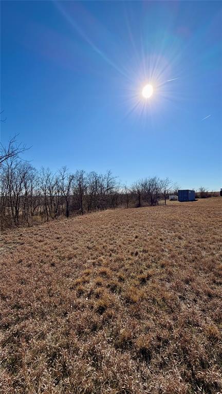 EAGLE'S PERCH - Land