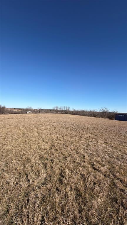 EAGLE'S PERCH - Land