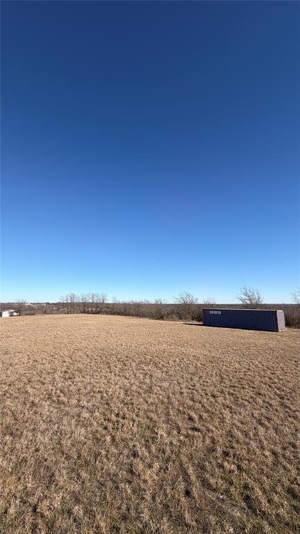 EAGLE'S PERCH - Land