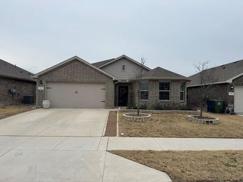 721 Whitecomb Lane Justin TX 76247