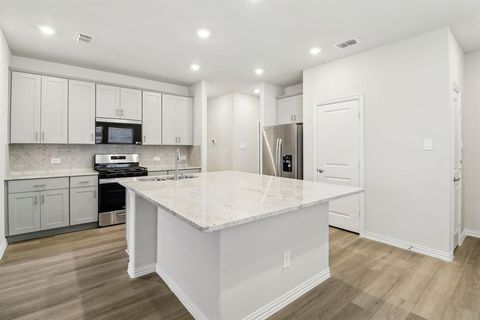 4001 Marble Falls Drive Farmersville TX 75442