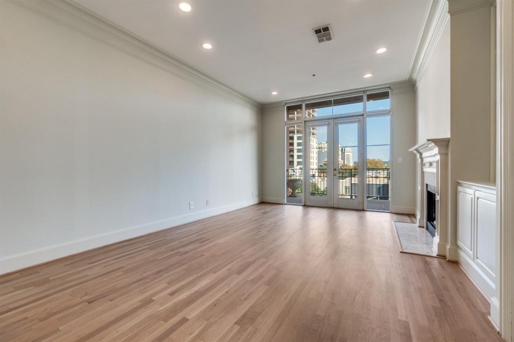 Plaza Turtle Creek Res PH 1 - Residential Lease