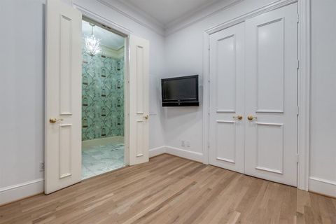 Tiny photo for 3535 Gillespie Street #507, Dallas, TX 75219 (MLS # 21129489)