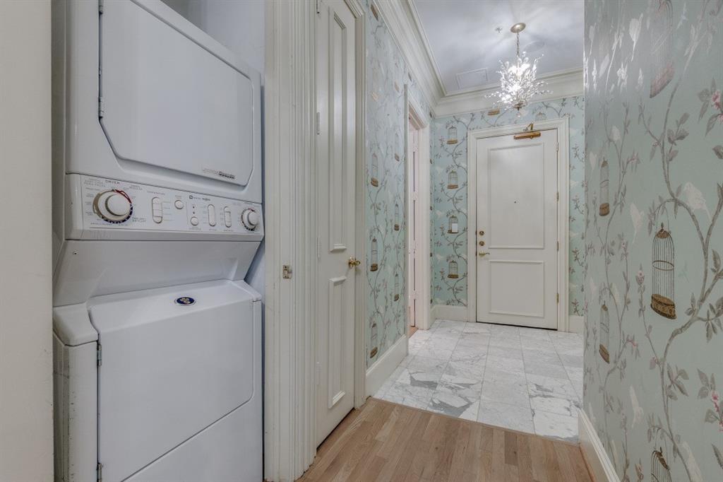 Plaza Turtle Creek Res PH 1 - Residential Lease