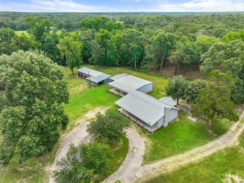 A home in Grand Saline