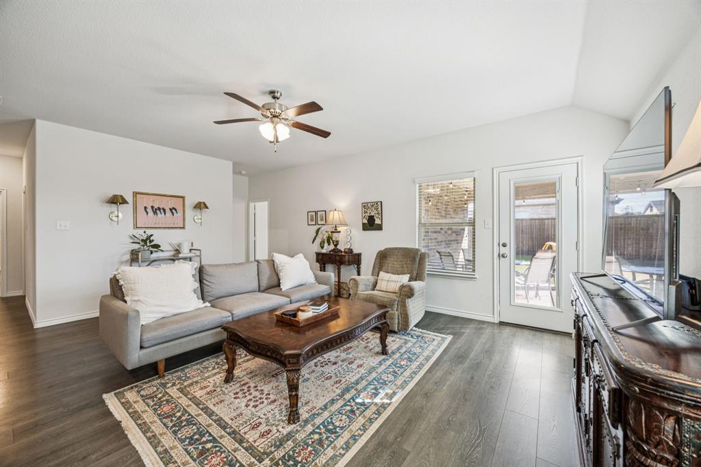 WILLIAMSBURG - Residential