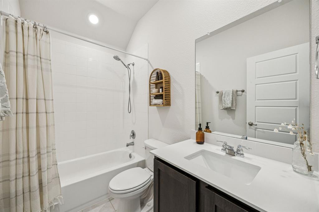 WILLIAMSBURG - Residential