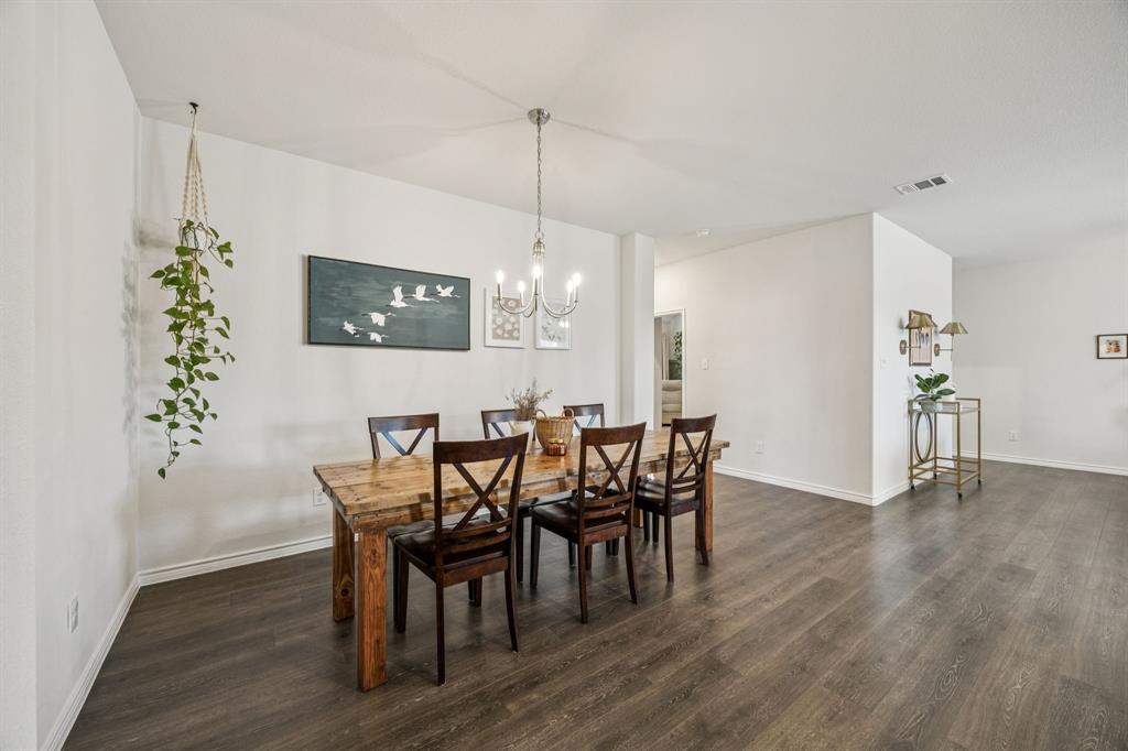 WILLIAMSBURG - Residential