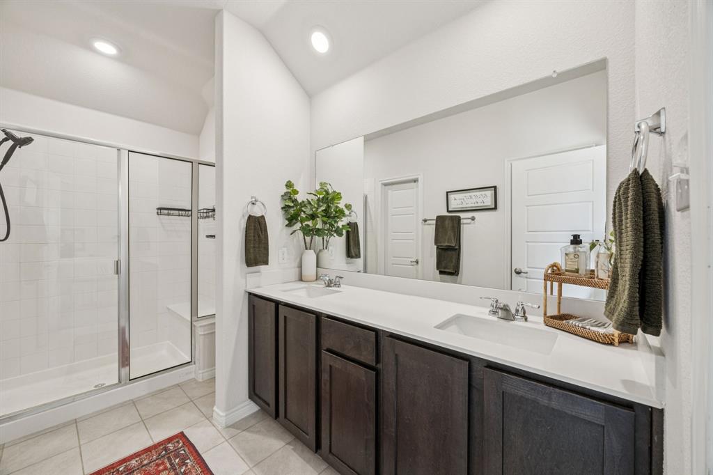 WILLIAMSBURG - Residential