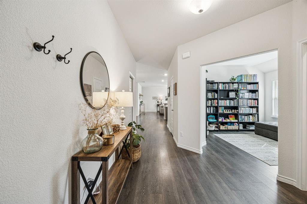 WILLIAMSBURG - Residential