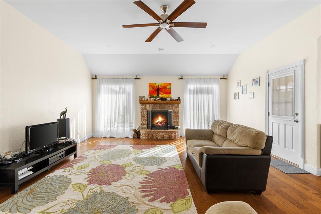 Saddle Hills Estate Ph 01 - Residential