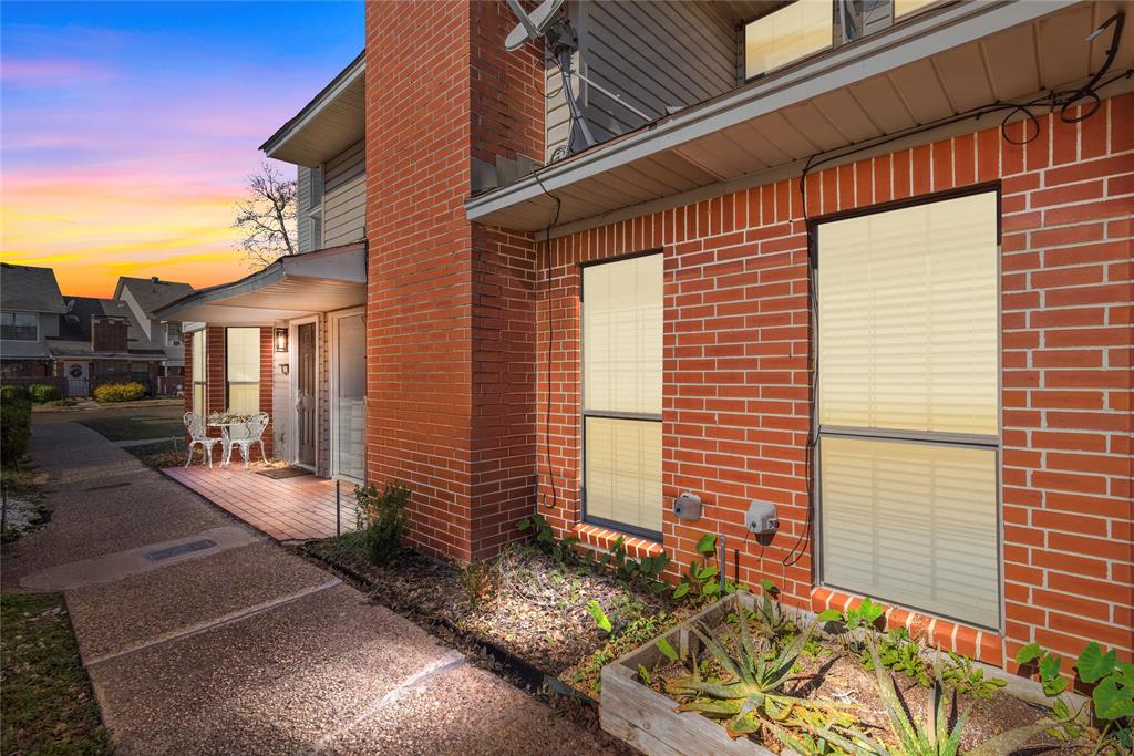 Greenacres Place Twnhses Ph I - Residential