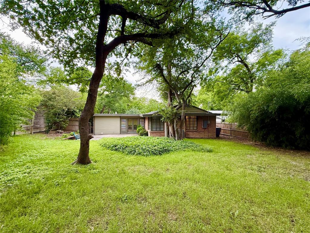 Lake Gardens - Residential