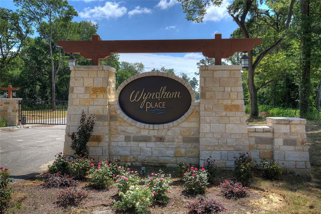 20585 Wyndham