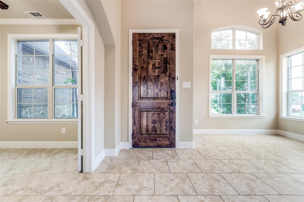 302 Shire Lane