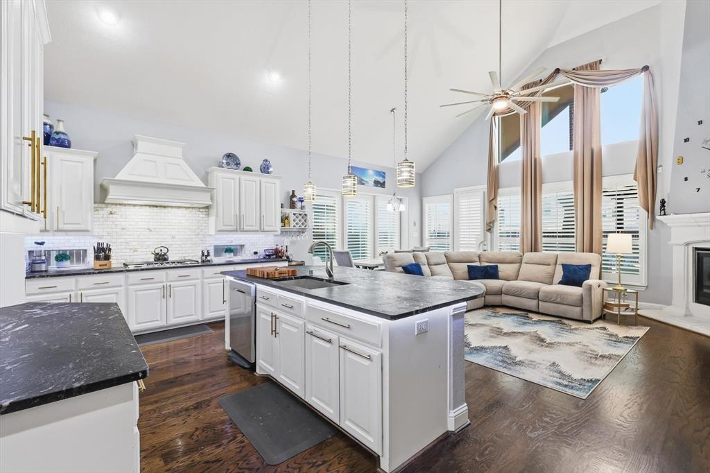 925 Nathanael Greene Court