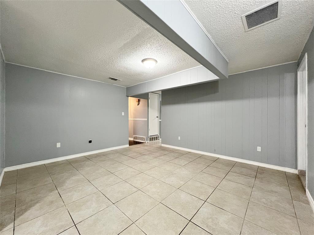 Highland Hills West Add - Residential Lease