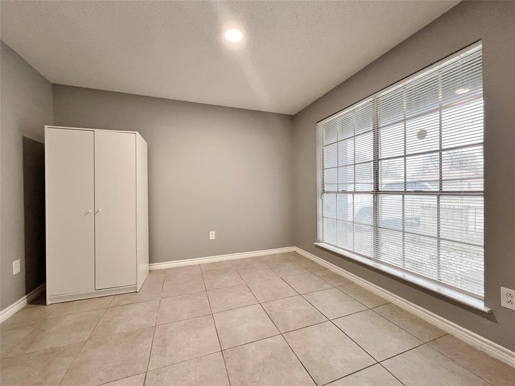 Highland Hills West Add - Residential Lease