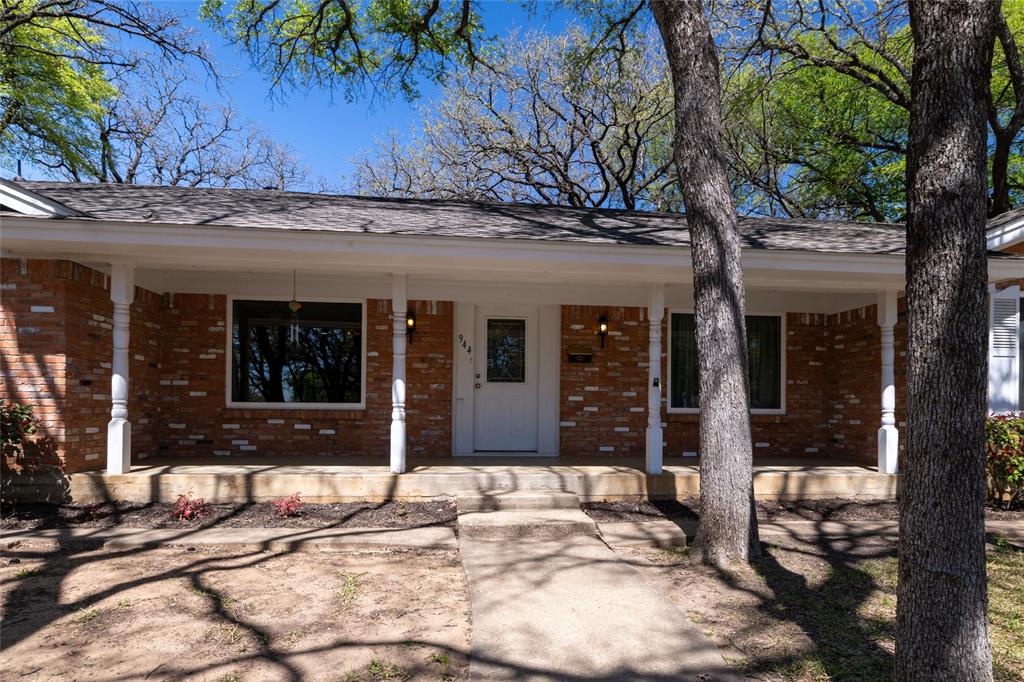 944 Mountain Terrace