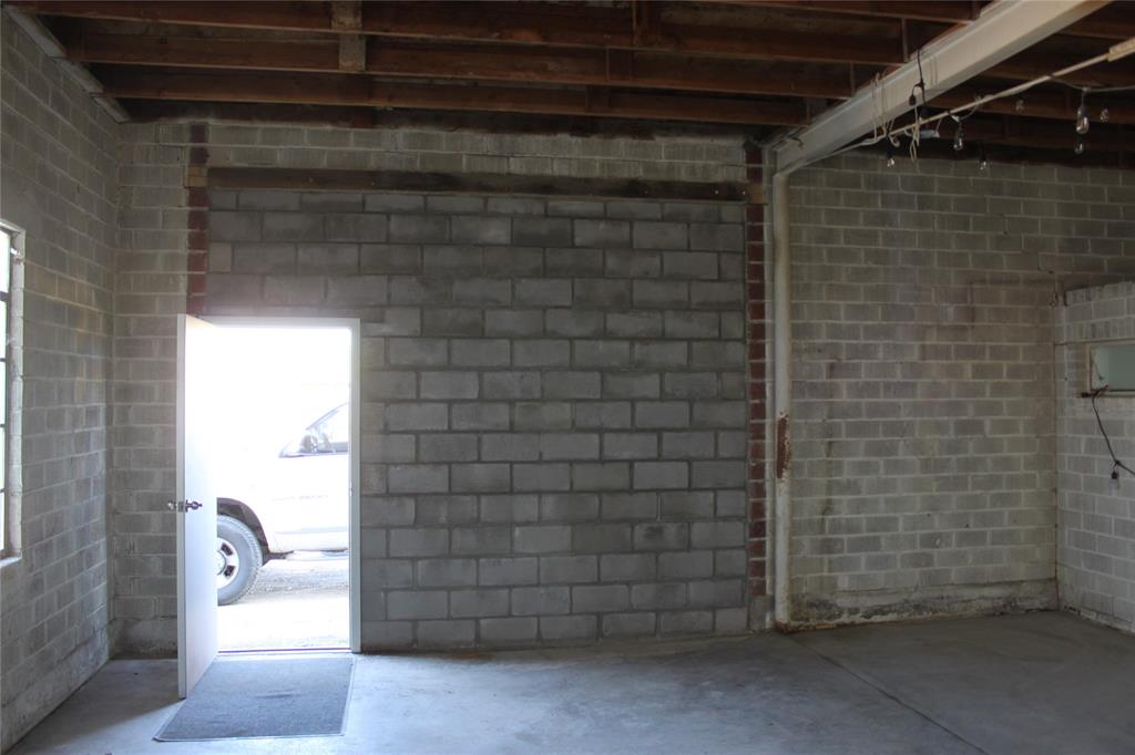 WK Baylor - Commercial Sale