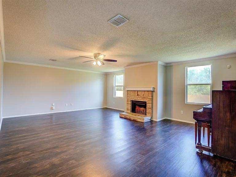 Hills At Tealwood Ph 01 - Residential Lease