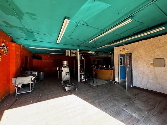 Pemberton - Commercial Sale