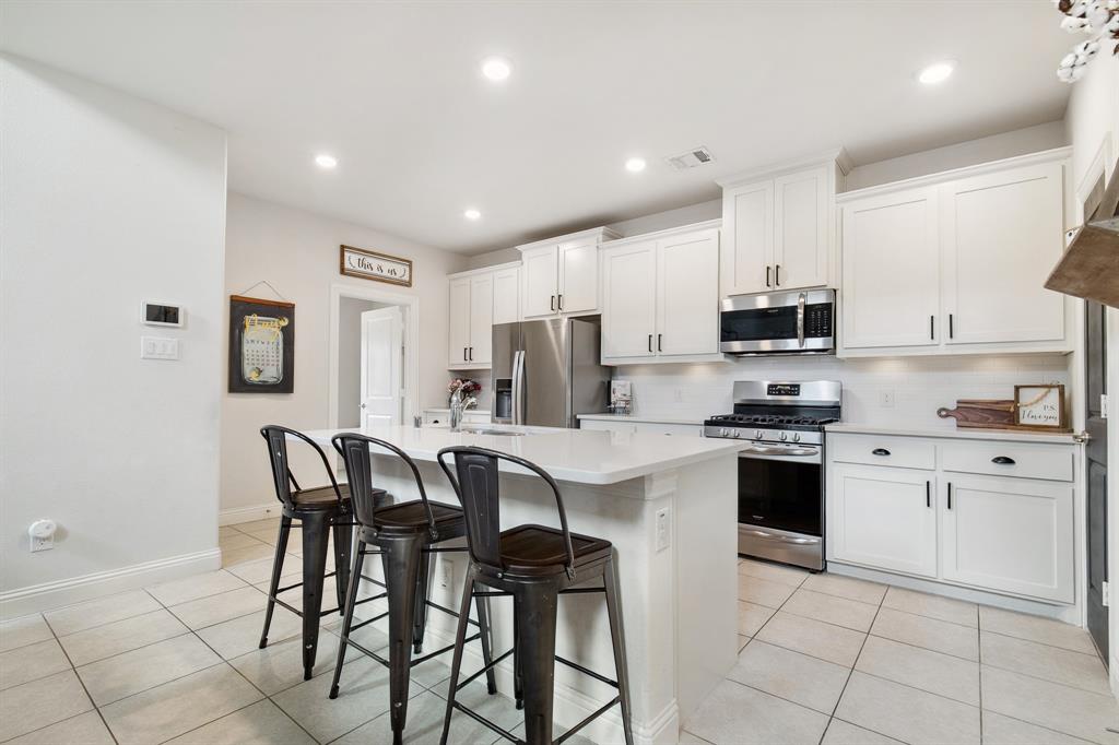 7205 Wildflower Way