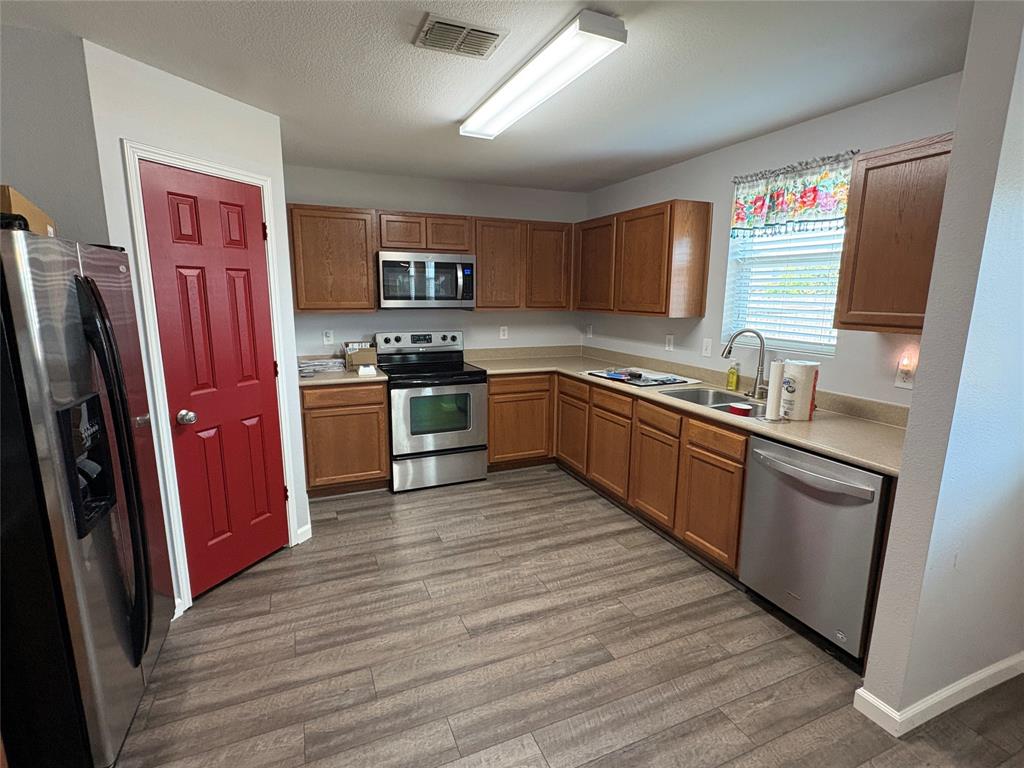 4545 Pangolin Drive