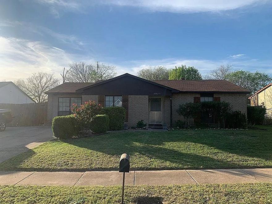 Charming and well-maintained single-story home in a quiet Fort Worth neighborhood! This 3-bedroom, 1-bath residence offers a bright, open layout with updated flooring, fresh paint, and a functional kitchen equipped with modern appliances. Enjoy the privacy of a spacious backyard, perfect for entertaining, gardening, or relaxing. The home also includes a detached garage-workshop, screened-in patio, and ample storage throughout.

Conveniently located near schools, shopping, and major highways, this home provides the perfect combination of comfort, style, and accessibility. Don’t miss this rare opportunity to own a move-in-ready home with plenty of outdoor space in a desirable area.