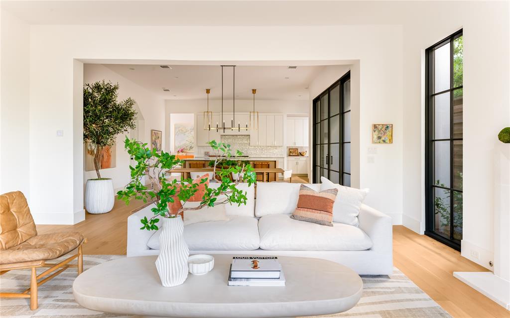 Preston Hollow Village Ph 3 - Residential