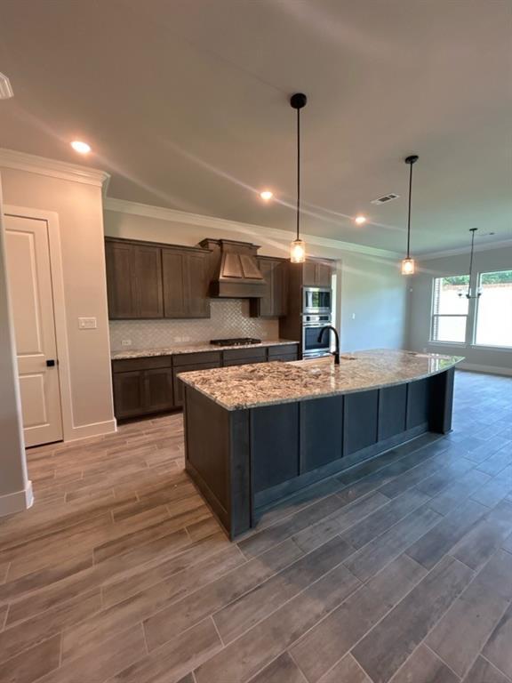 1002 Perrin Lane