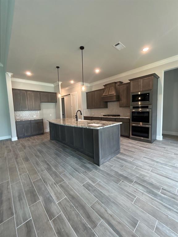 1002 Perrin Lane