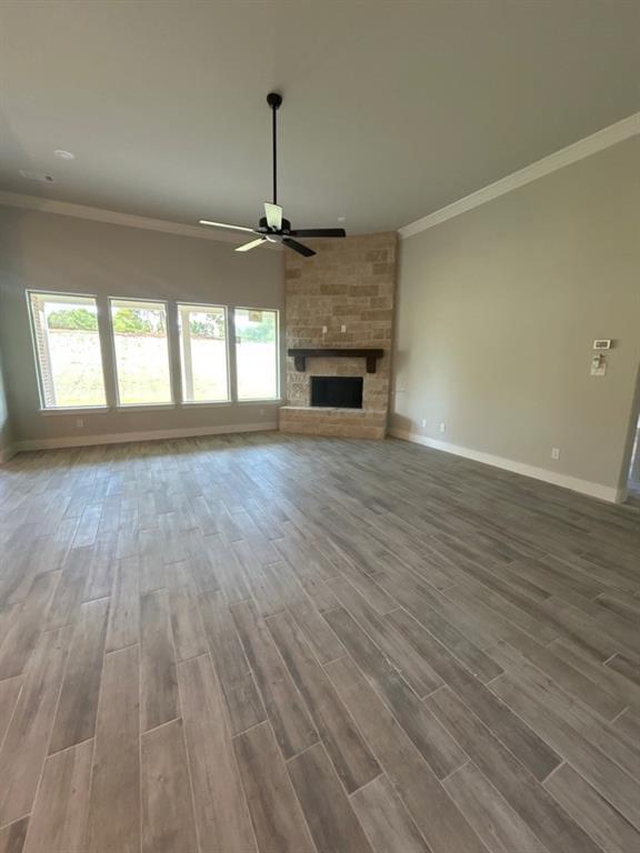 1002 Perrin Lane