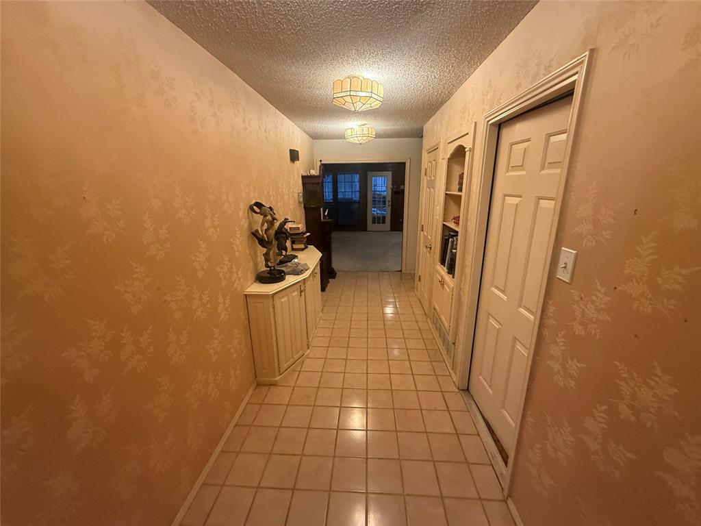 836 Lombardy Court