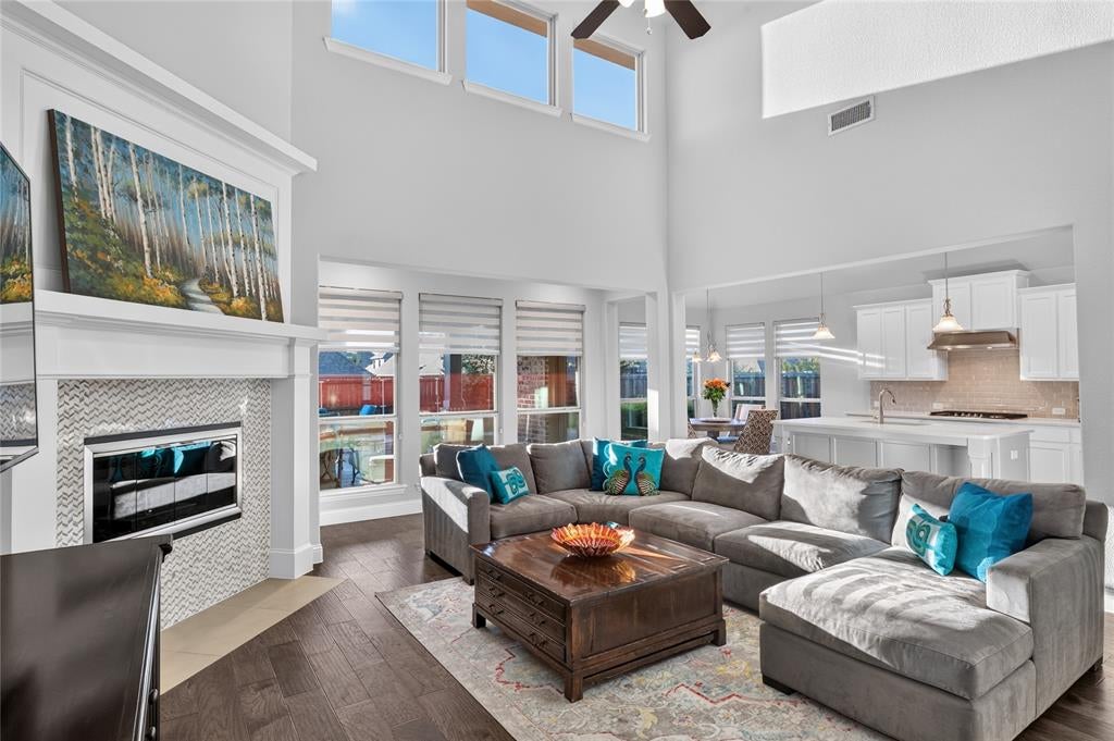 14027 Wheatfield Lane