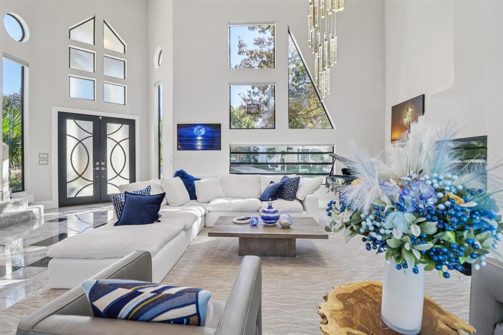 5801 Dove Creek Lane