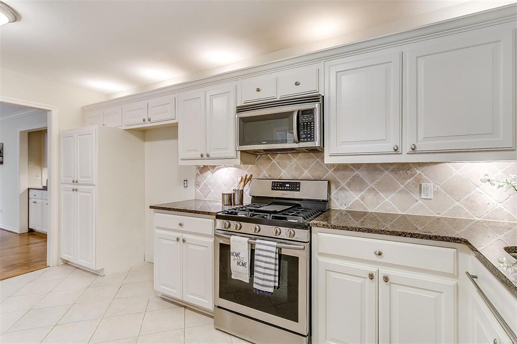 Dallas, Texas 75230, United States, 3 Bedrooms Bedrooms, ,2 BathroomsBathrooms,Residential,Pending,12611