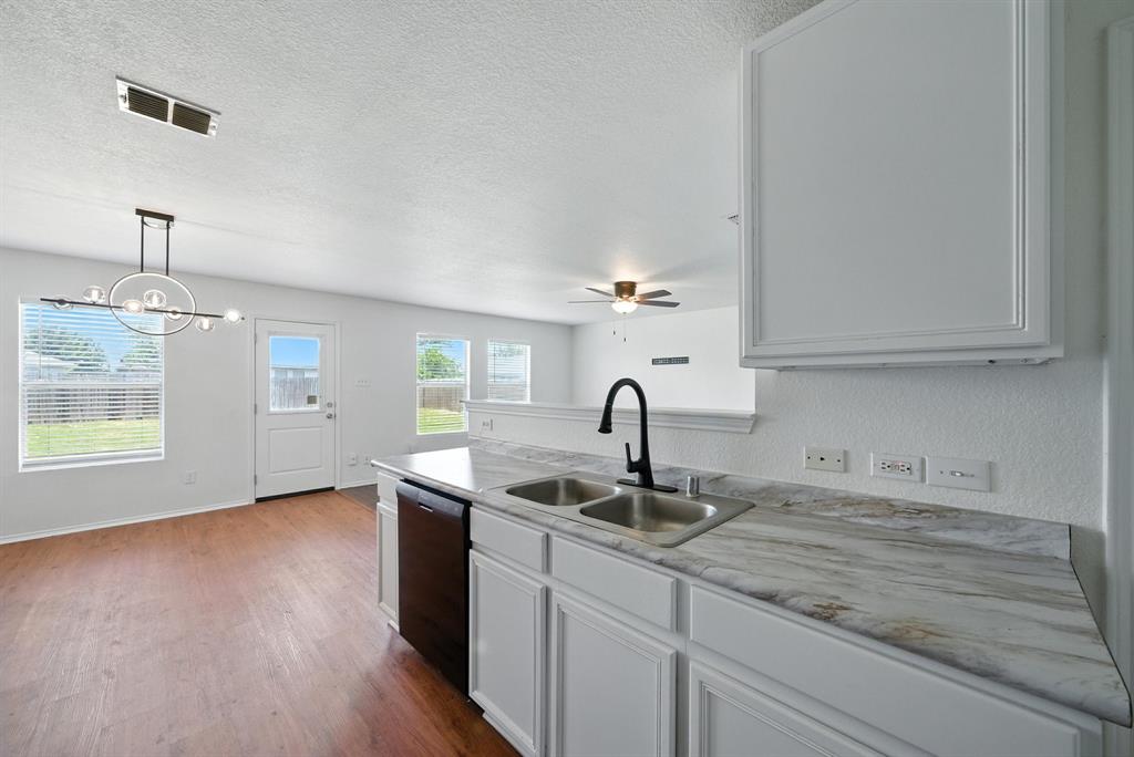 Kingspoint - Residential Lease