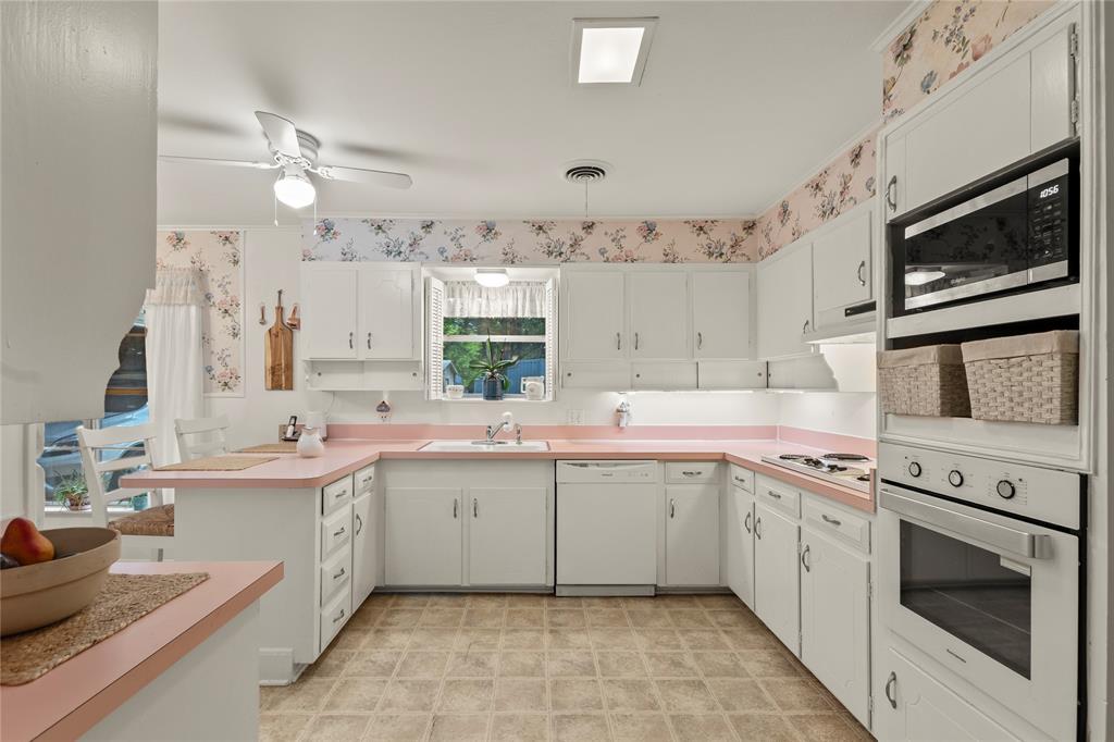 J S ABLES OLD 175 - Residential