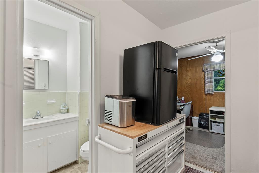 J S ABLES OLD 175 - Residential