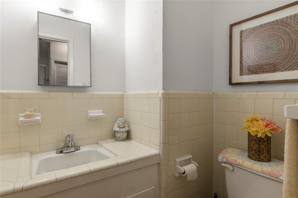 J S ABLES OLD 175 - Residential