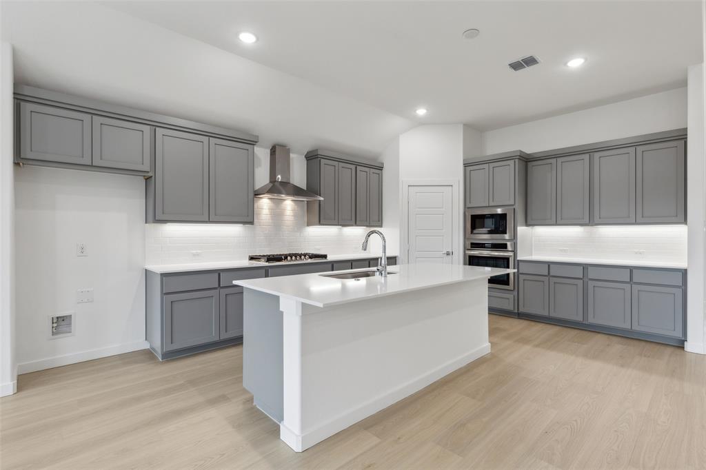 414 Yellowstar Lane