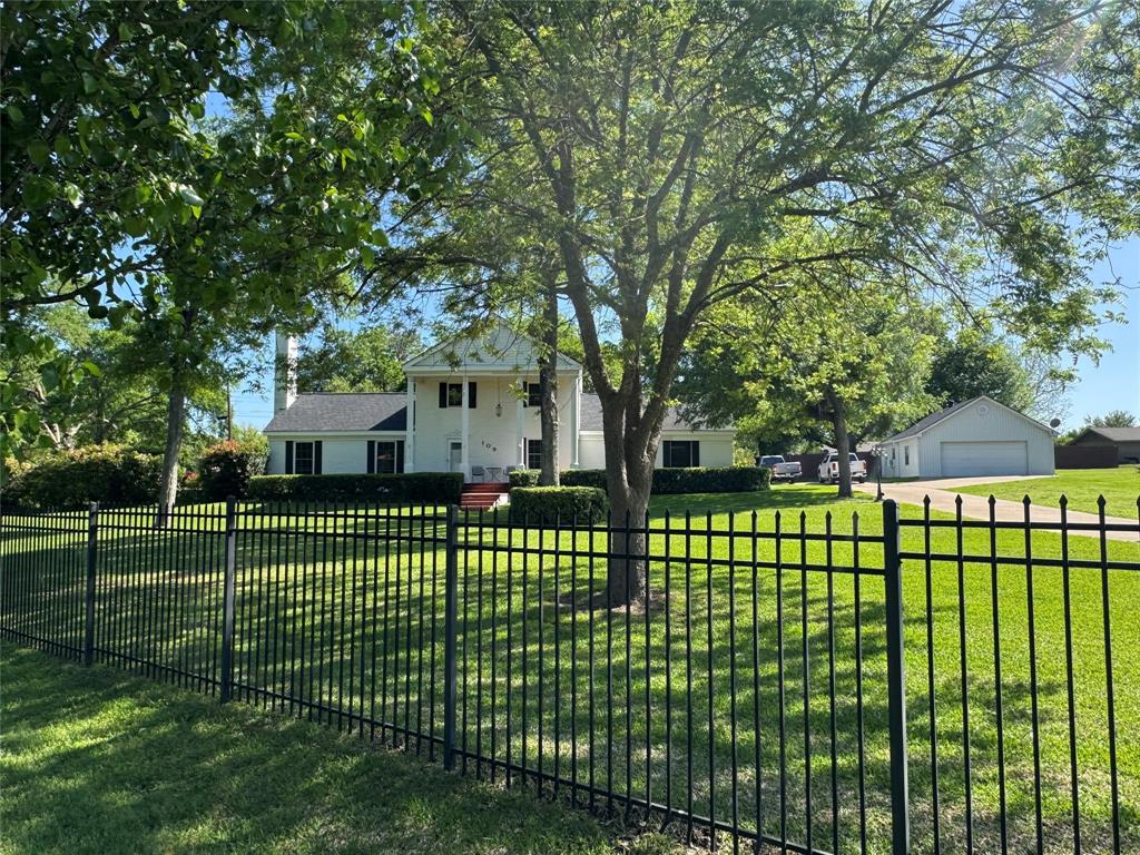 109 Lilac Lane