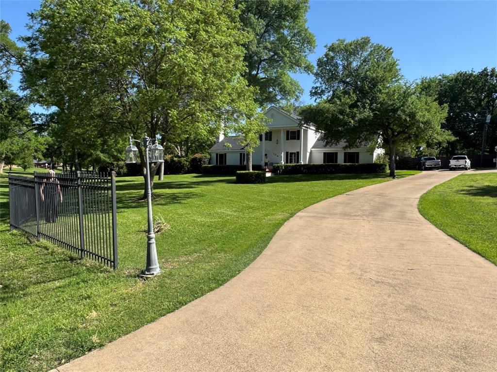 109 Lilac Lane