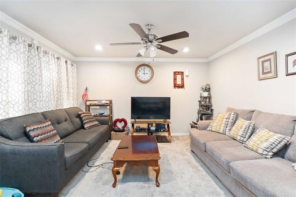 Woodhaven Twnhs Rev - Residential